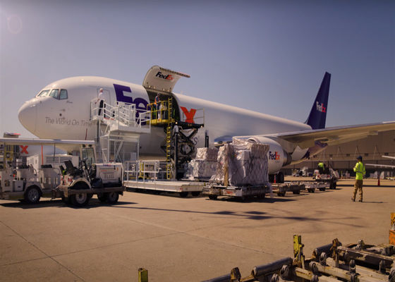 FedEx Global Express koeriersdienst van deur tot deur