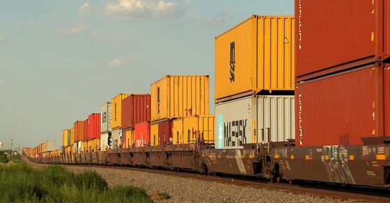 Internationaal spoorvrachtvervoer van China naar de Verenigde Staten met Amazon FBA Warehousing